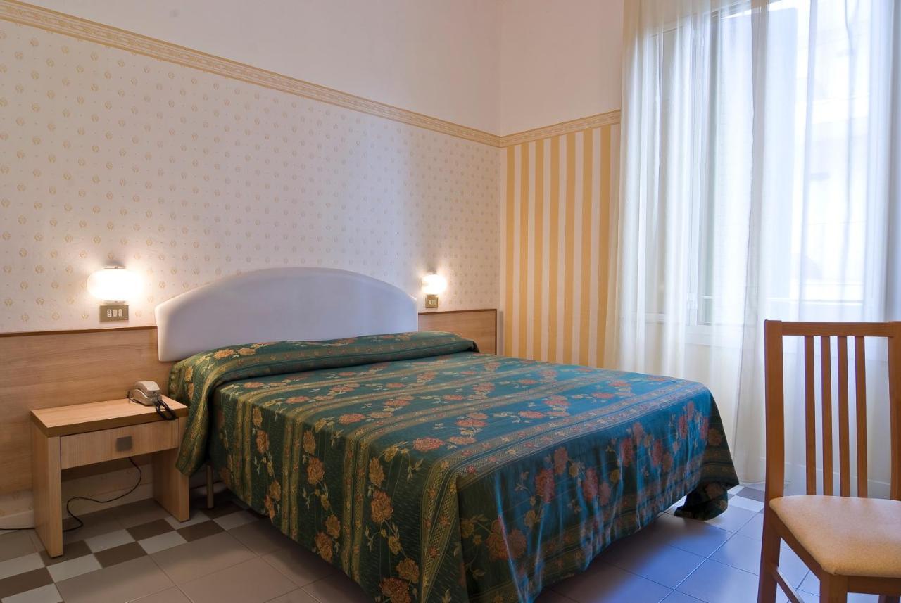 Hotel Loris - Valentini Family Village Bellaria-Igea Marina Exterior photo
