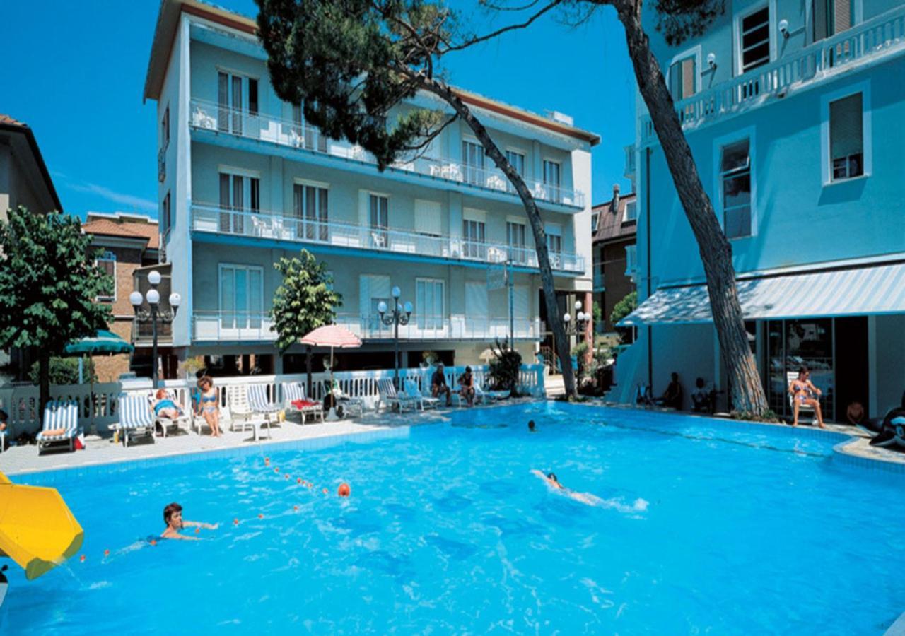 Hotel Loris - Valentini Family Village Bellaria-Igea Marina Exterior photo
